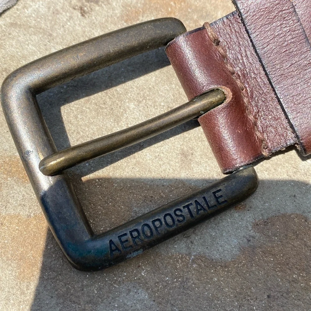 Aeropostale woven leather belt brown with basket weave & antiqued brass buckle